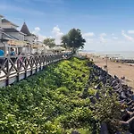 Beautiful Home In Mielno * Mielno (Koszalin)