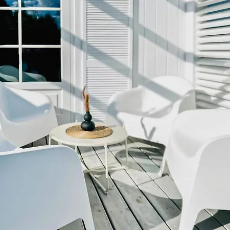 Gorgeous In With Wifi *