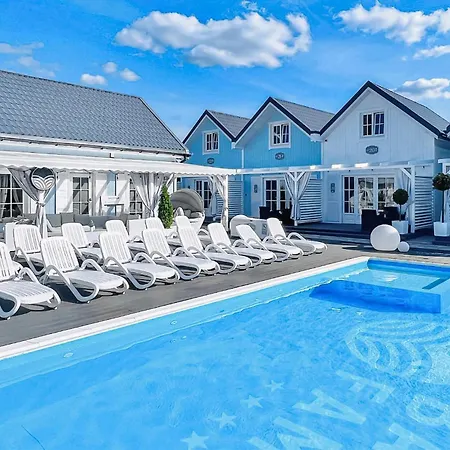 Stunning In Mielno With Wifi Holiday home