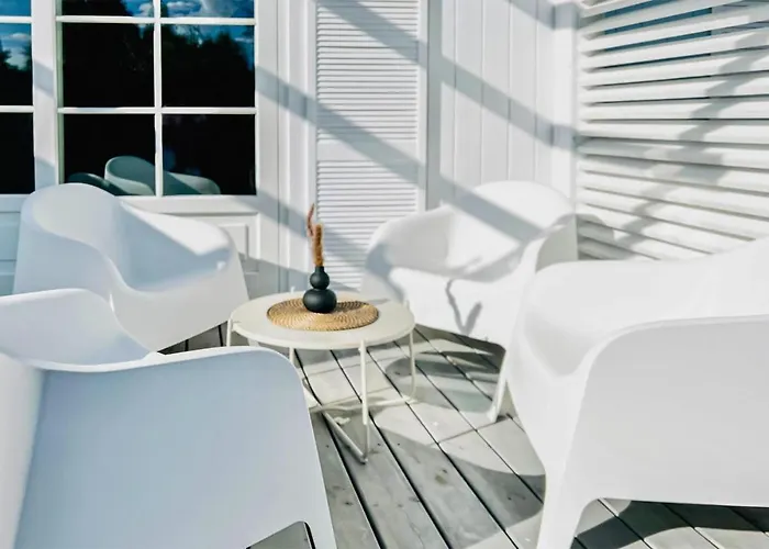 Gorgeous In With Wifi *